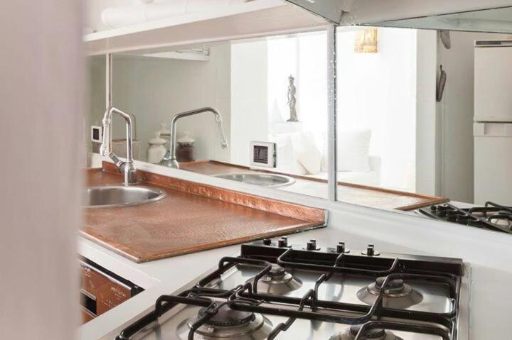Navona Color Vicolo Delle Vacche Apartment โรม ภายนอก รูปภาพ