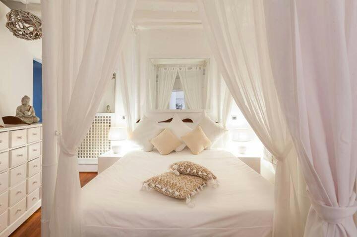 Navona Color Vicolo Delle Vacche Apartment โรม ภายนอก รูปภาพ