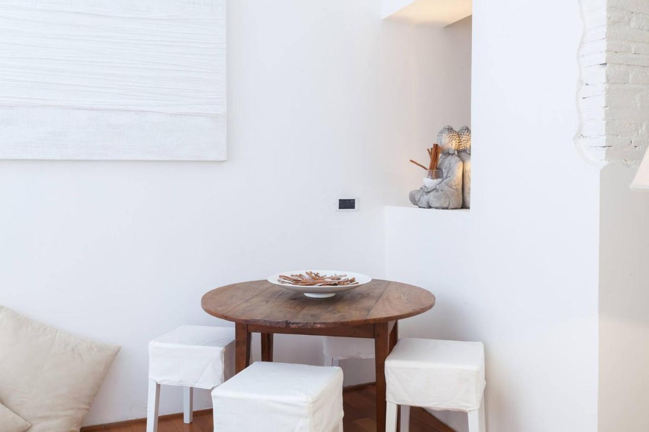Navona Color Vicolo Delle Vacche Apartment โรม ภายนอก รูปภาพ